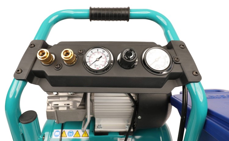 Zestaw do tynkowania, szpachlowania, natryskowego nakładania tynków